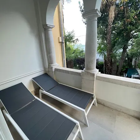Opulence Luxury - Private Access To In Apartman