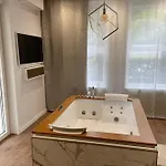 Opulence Luxury - Private Access To In Apartamento *