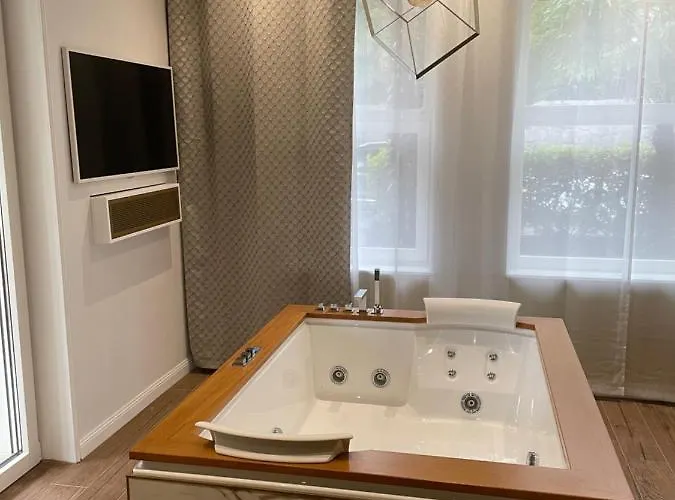Opulence Luxury - Private Access To In Appartamento *
