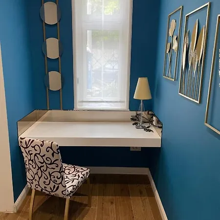 Opulence Luxury - Private Access To In