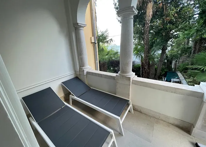 Opulence Luxury - Private Access To In Apartmán